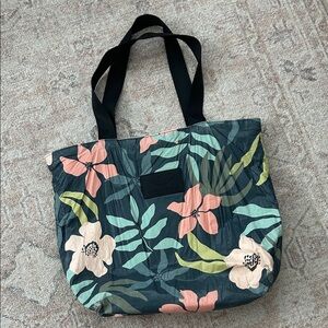 🌸 ALOHA Collection Day Tripper